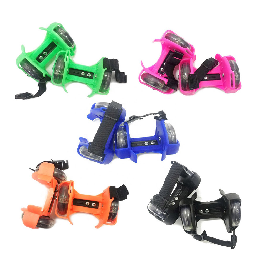 Patines ajustables para zapatillas con luz LED - Imagen 3